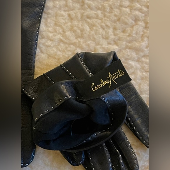 Carolina Amato Gloves!! - Picture 2 of 6